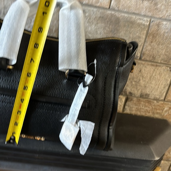 NWT Michael Kors leather Carine in Black - Picture 10 of 10